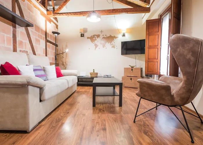 Apartamento ático Abuhardillado Cerca De La Catedral By Ap